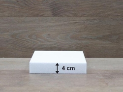 Square cake dummies with straight edges of 4 cm high