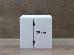 Square cake dummies with straight edges of 20 cm high