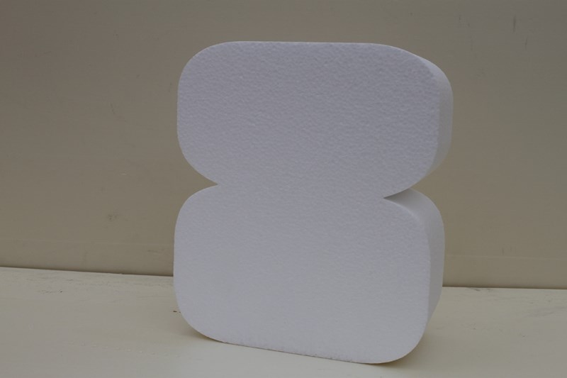 Number cake dummies with straight edges of 10 cm high