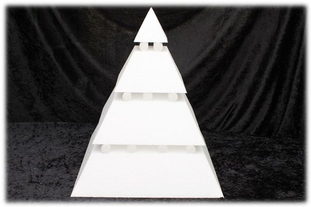 Pyramid cake dummies with straight edges of 10 cm high