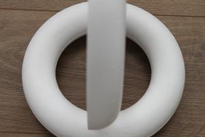 Styropor Ring met platte achterkant